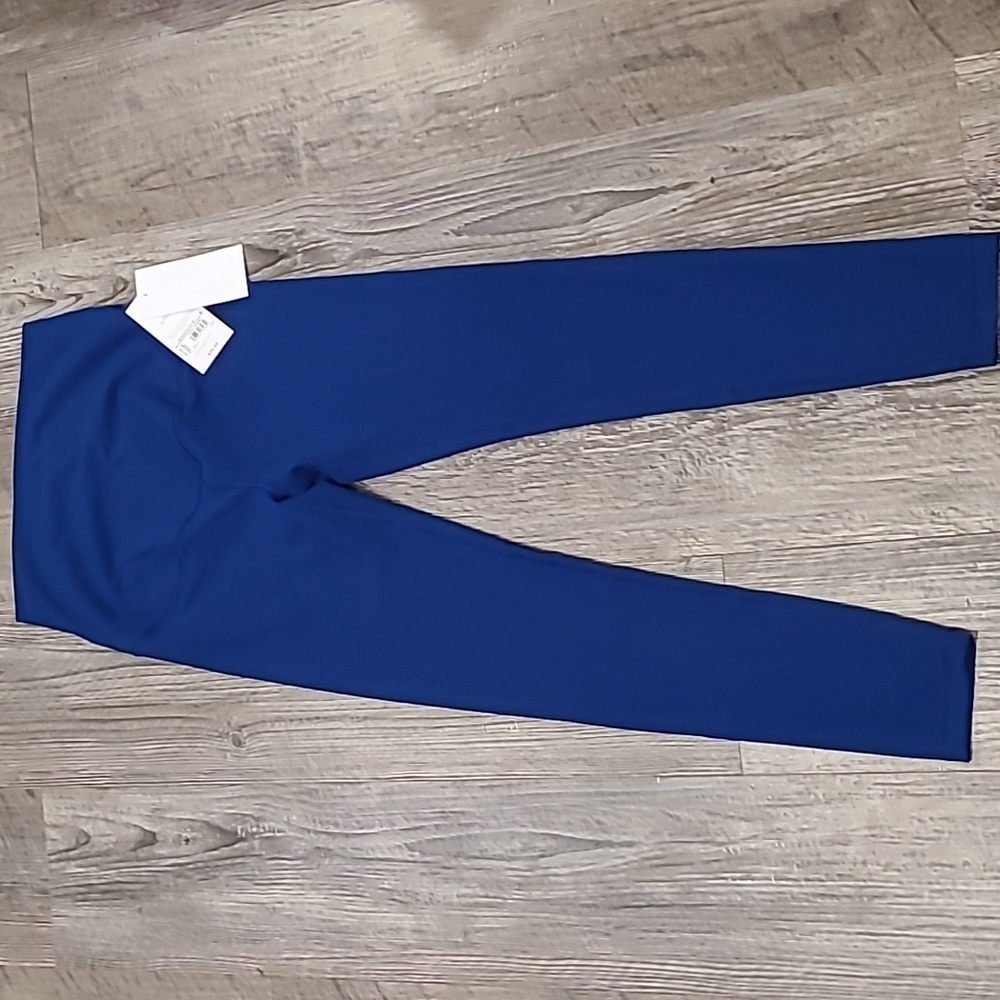 HOST PICK Isabel Maternity by Ingrid & Isabel High Rise Active Blue Leggings - Picture 2 of 3